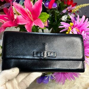 Salvatore ferragamo long wallet pre loved condition